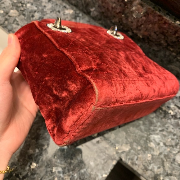 ❌SOLD ❌vintage Dior lady Dior red velour mini bag - Picture 6 of 15